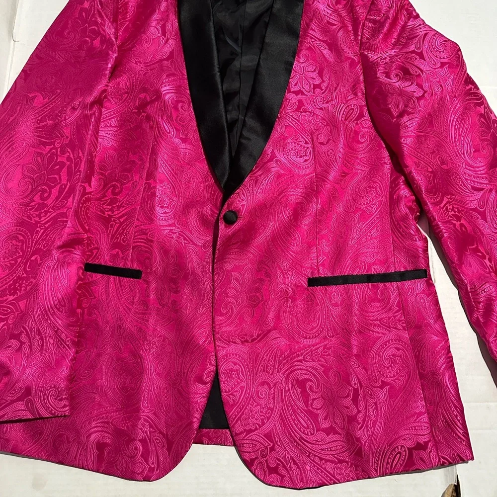 Barry Wang Sport Coat with Black Lapels and Tailored Fit - Picture 3 of 5